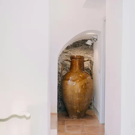 Historic In Maiori's Lemon Grove Ferienhaus *